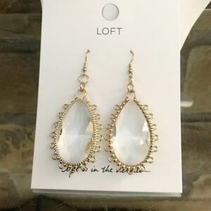 NWT Large Clear Crystal Teardrop Framed Gold Earrings